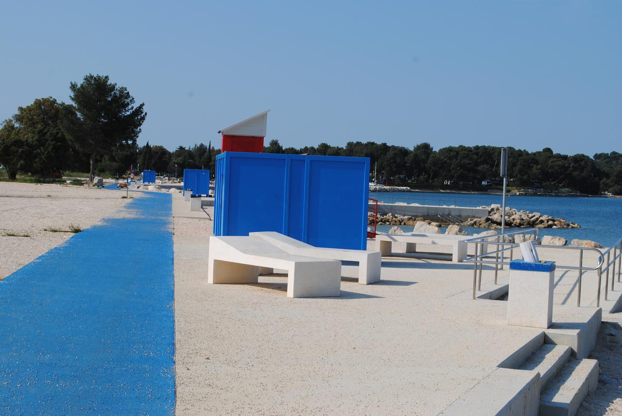 Holiday Home Ana Pula Exterior photo