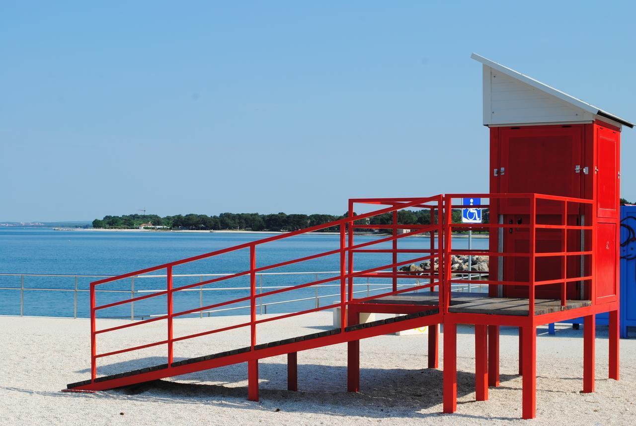 Holiday Home Ana Pula Exterior photo